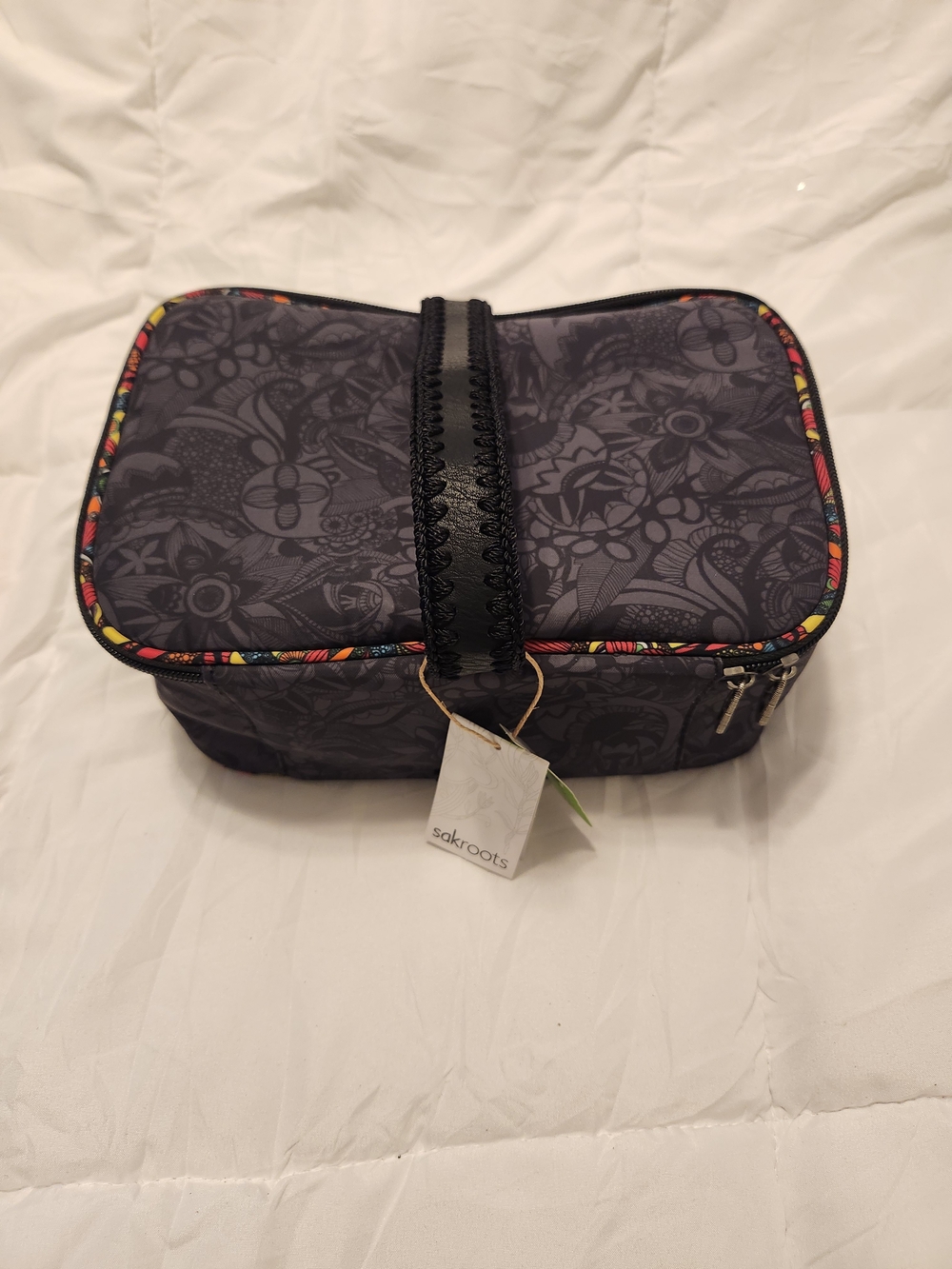 Sakroots Women's Gray Floral Travel Cosmetic Bag